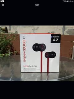 beats . wtrleless Bluetooth Rechargeable Earphone