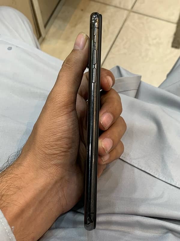 iPhone xsmax 256gb non pta 10/10 condition 2