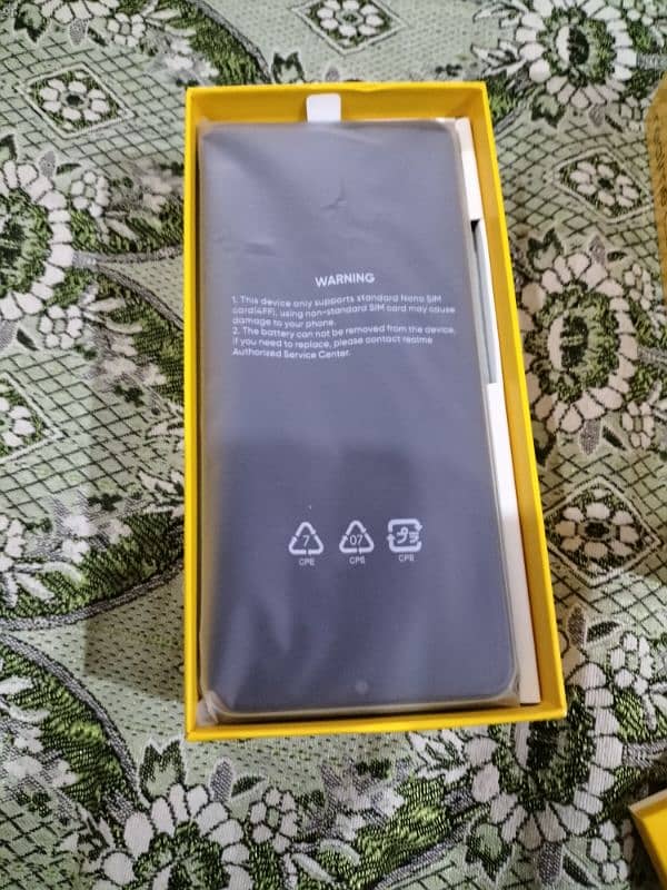 Realme C51  4/128 7