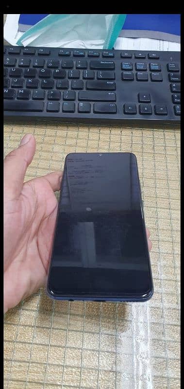 Vivo V21e urgent for sale 4