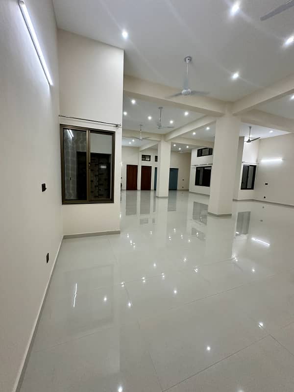 Prime 3000 Sqft Commercial Hall / Office Space In Ghauri Town Phase-3 8