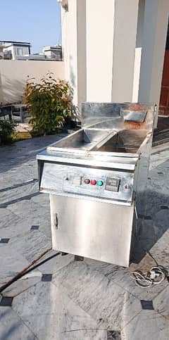 16 Litre Fryer with Single Seasoning