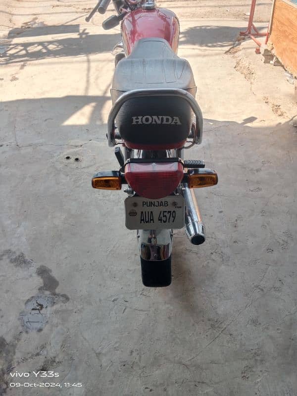 Honda CD 70 2024 4