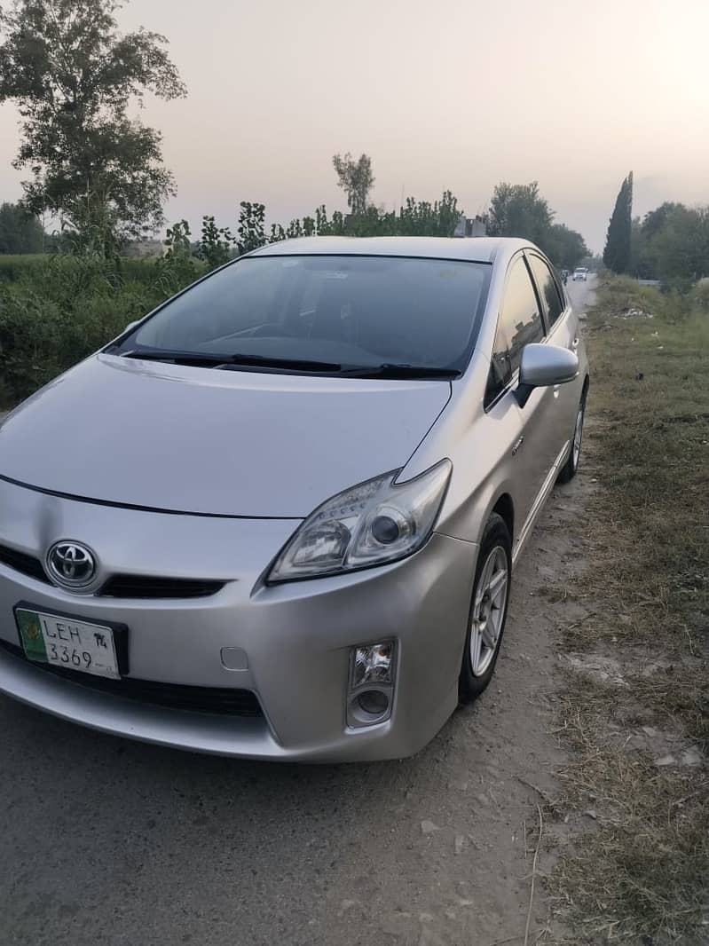 Toyota Prius 2011 Reg 2014(Only 148k km Driven) 2