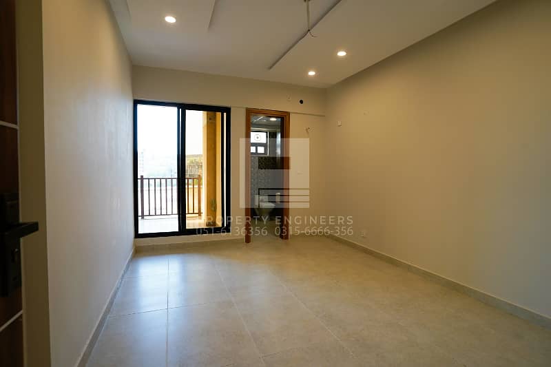 3 Bed Brand New Apartment 1695 Square Feet 12