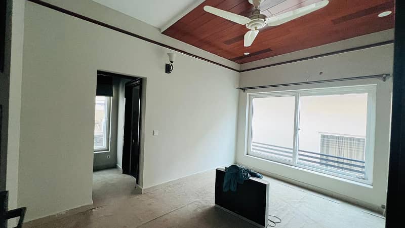 10 MARLA BASEMENT HOUSE FOR RENT 11