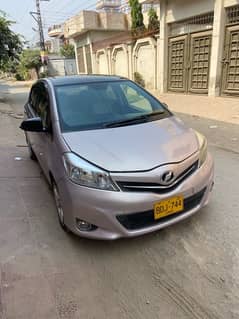 Toyota Vitz 2015(push start)