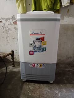 I-Zone Washing machine 0