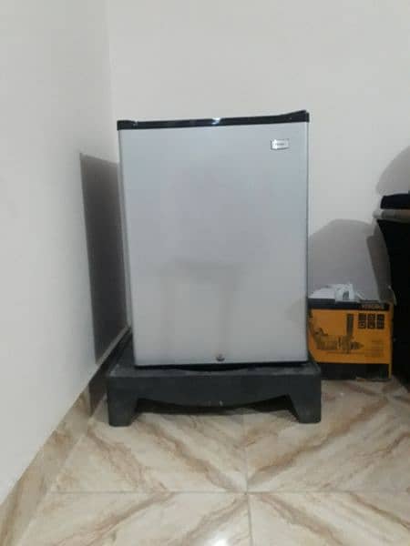 Haier Silver room fridge with freezer 0