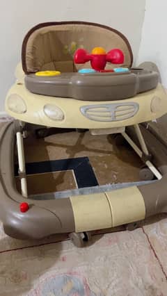 A very good condition baby walker for sale 0