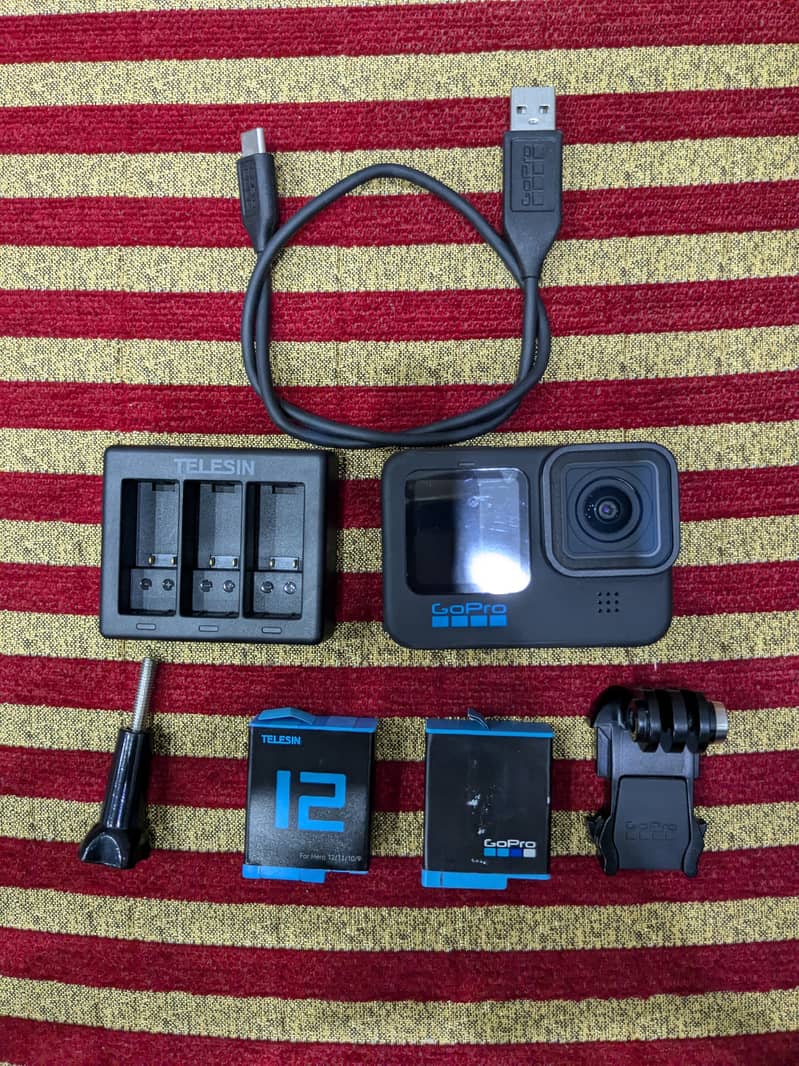 Gopro Hero 10 Black with Accessories 0