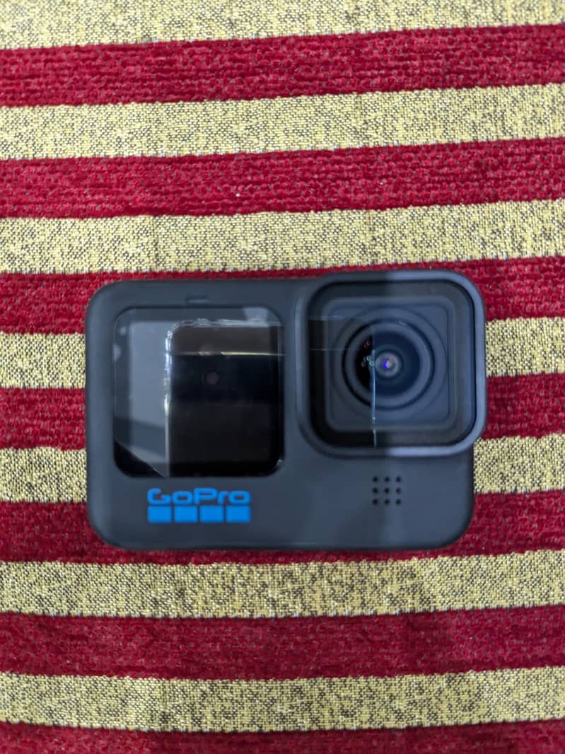 Gopro Hero 10 Black with Accessories 1