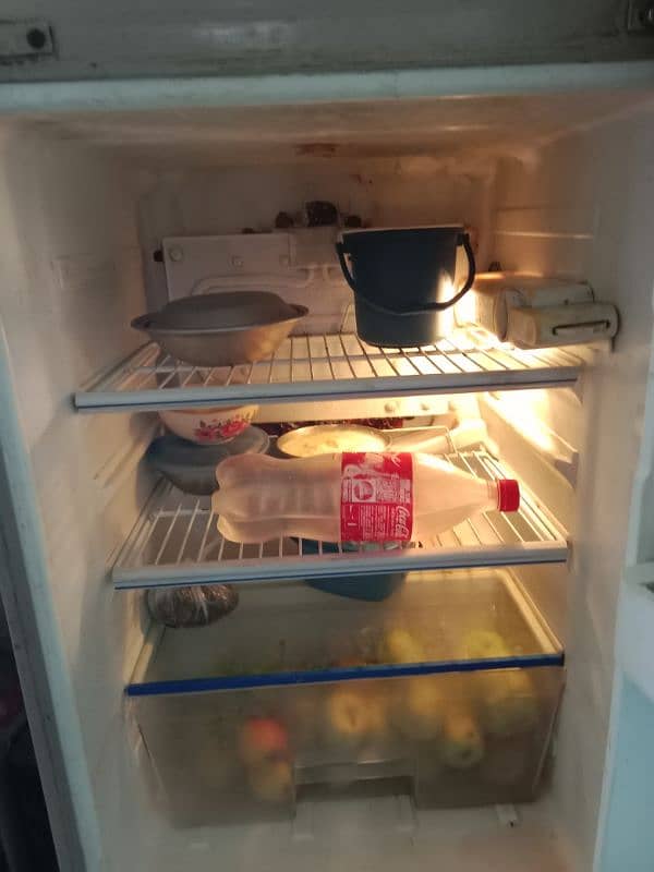 Medium Fridge for sale 4