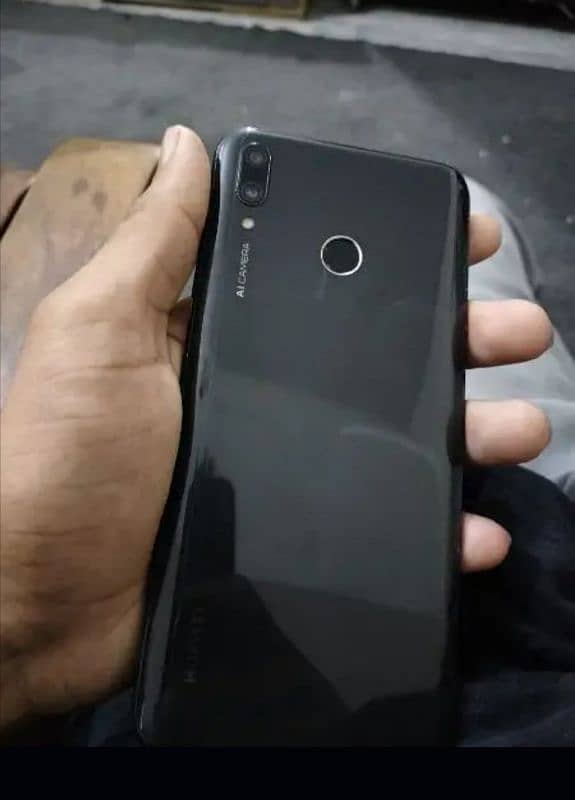 HUAWEI Y9 2019 1