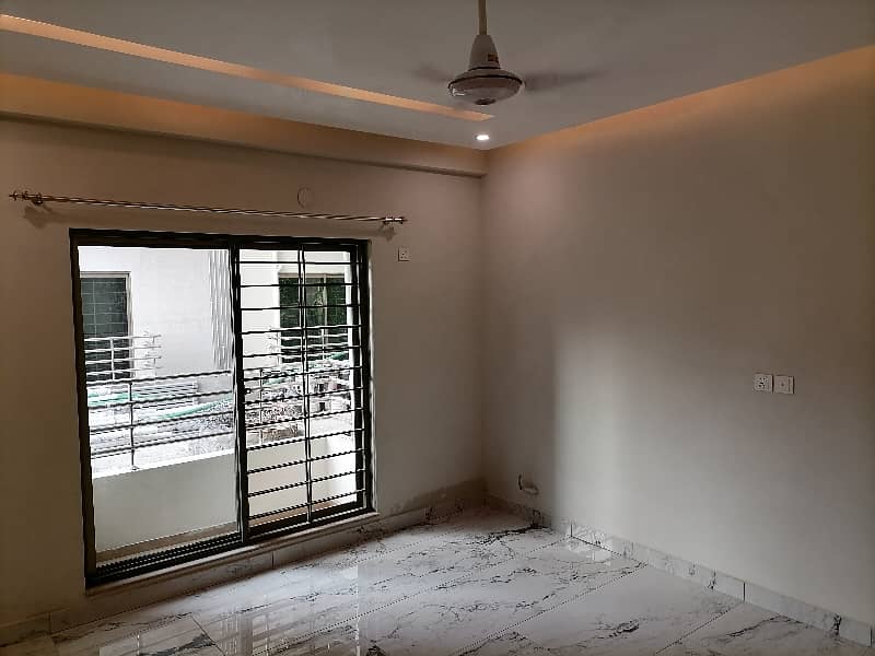 Flat For Rent In Askari 11 - Sector D Lahore 4