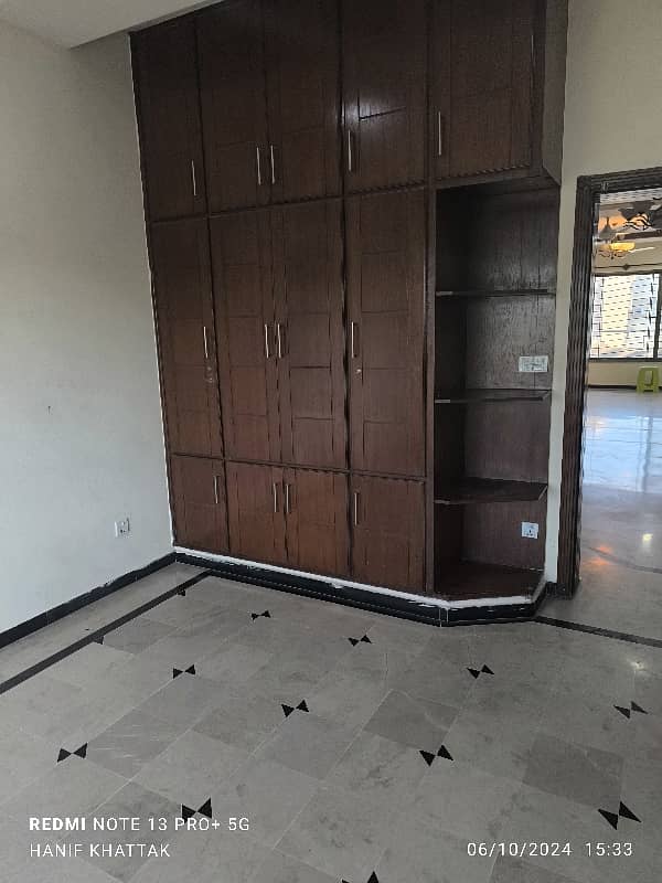 Affordable Upper Portion For rent In G-10 13