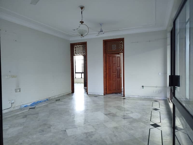 Your Search Ends Right Here With The Beautiful House In F-11 At Affordable Price Of Pkr Rs. 700000 8