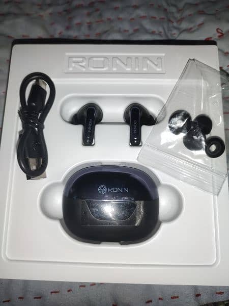 Ronin Ariport R-7010 10by10 new 3 days used 0