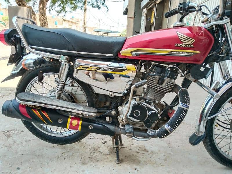 URGENT SALE HONDA 125 SELF START 3