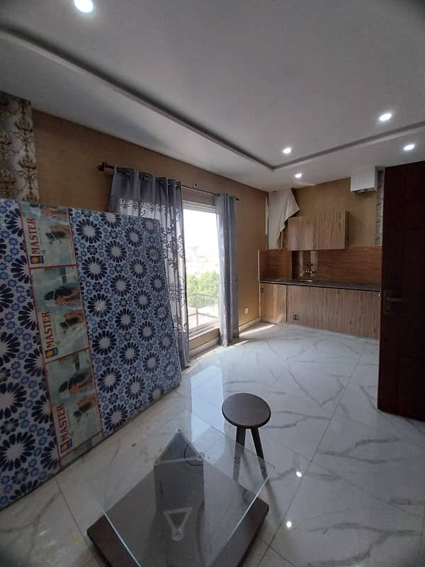 Modern 1-Bedroom Apartment in Sector C Perfect for Investors 2