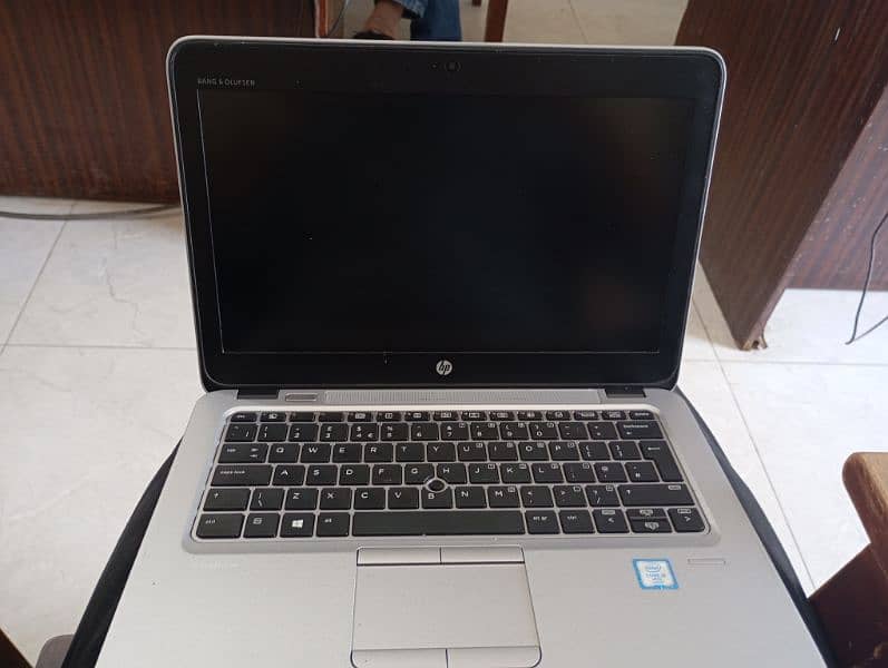 Elite Book 820 G3 core i5 6 generation 1