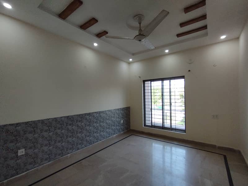 10 MARLA BRAND NEW HOUSE FOR SALE IN VERY REASONABLE PRICE ( CHAMBIL BLOCK BAHRIA TOWN LAHORE ) 3