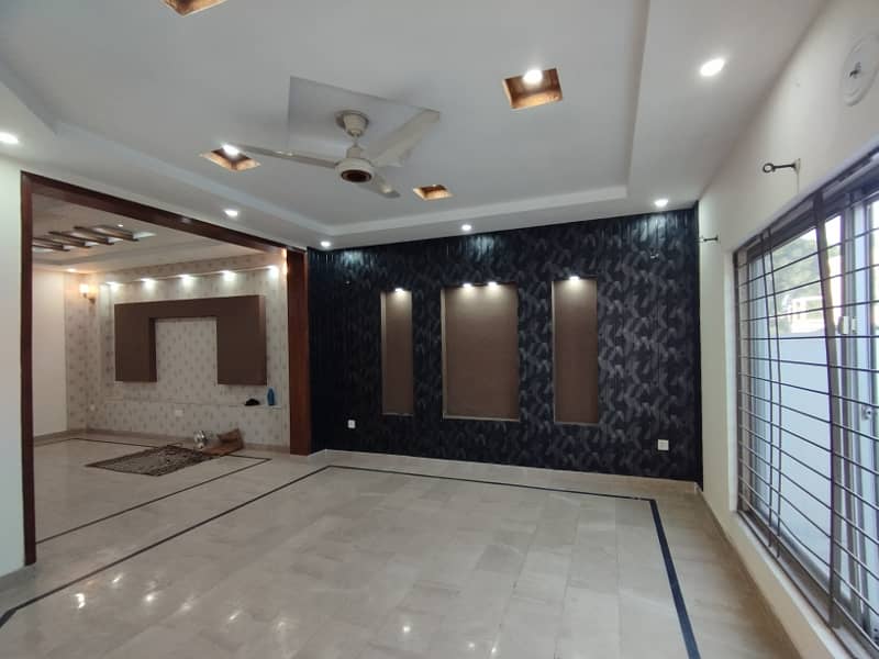 10 MARLA BRAND NEW HOUSE FOR SALE IN VERY REASONABLE PRICE ( CHAMBIL BLOCK BAHRIA TOWN LAHORE ) 18