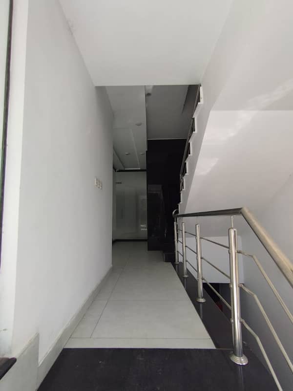 5 MARLA FIRST FLOOR HALL FOR RENT 5