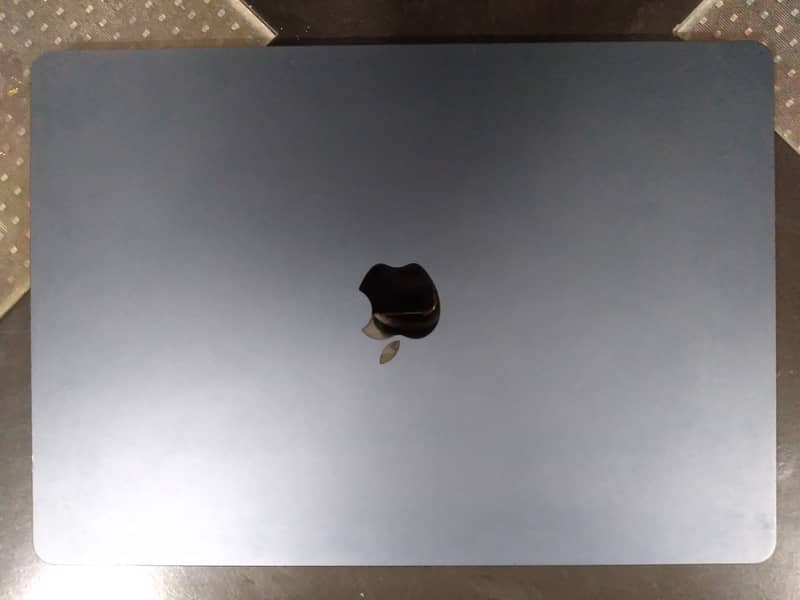 Macbook Air M2, 15" (8/256). 2