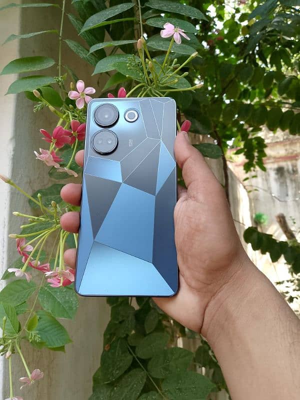 Tecno Camon 20 Pro 1