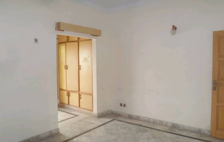 Buy A Centrally Located 3200 Square Feet House In G-9/1 1