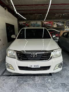 Toyota Hilux 2012 0