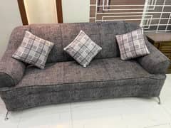 Sofa Set For sale//7 Seater Sofa//Luxury Sofa Set//good condition 0