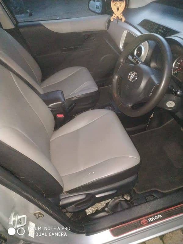 Toyota Vitz 2013 Like New 9