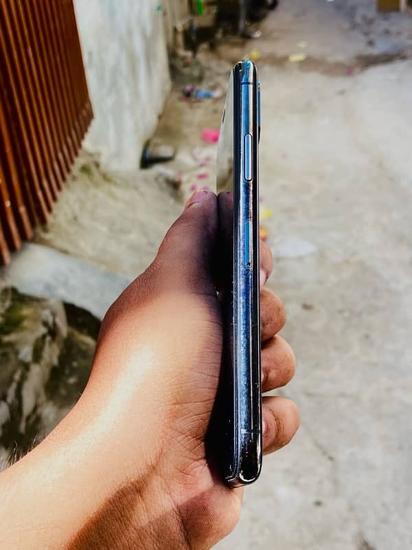 iPhone XS 100% Waterpack 6