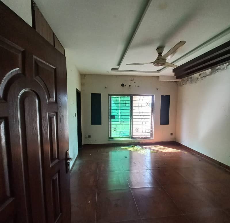 8 Marla House Available For Rent In Umar Block Sector B Bahria Town Lahore 9