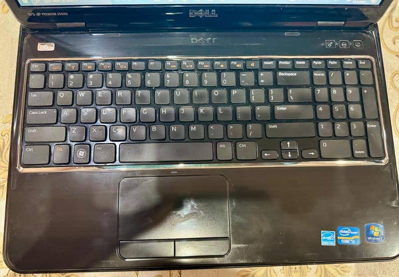 Dell Inspiron N5110 10/10 condition 1