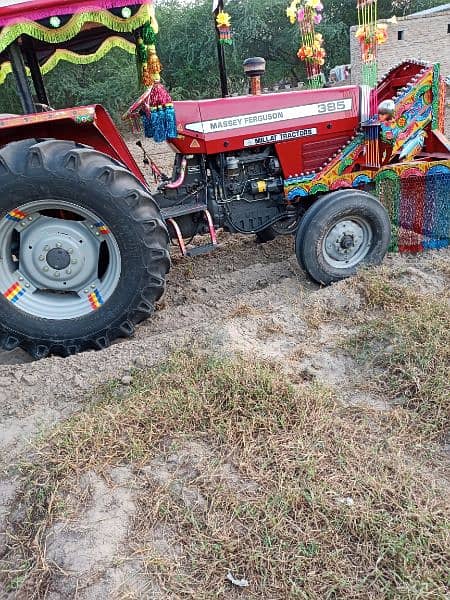 Massey Ferguson tractor 385 12