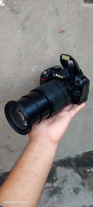 DSLR D3100 Nikon Camra.   VideoGarfy HD 1