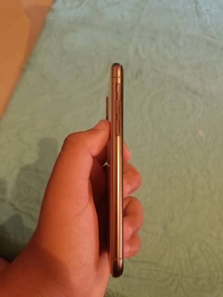 Iphone XS 256 GB condition 10 by 9 3