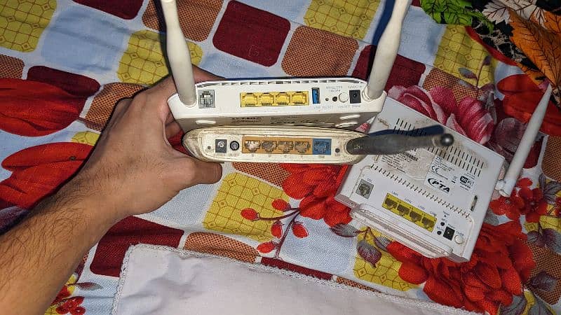 3 wifi routers / fiber / TP link + ptcl 2