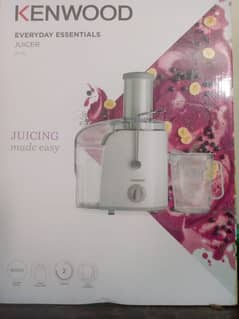 A classic juicer machine of kenwood company 0