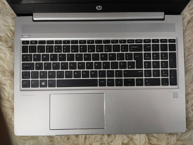 Hp ProBook Ryzen 5 16 GB Ram  256 GB nvme  320 GB HDD 4