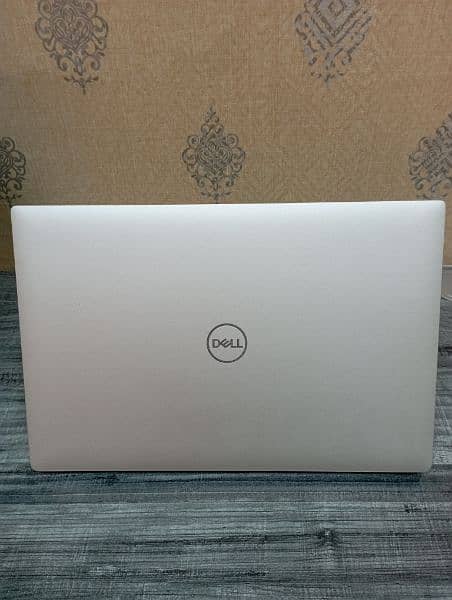 Dell XPS 15 9570 Gaming Dream Laptop + Aesthetic Build 100% imported 2