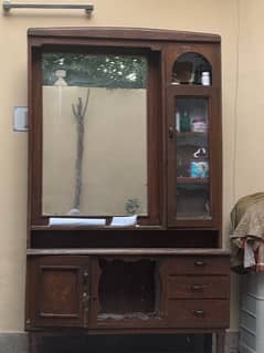 Dressing table