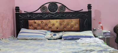 iron double bed 0