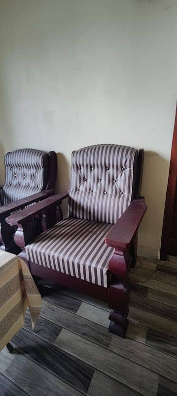 sofa set for sale urgent 1