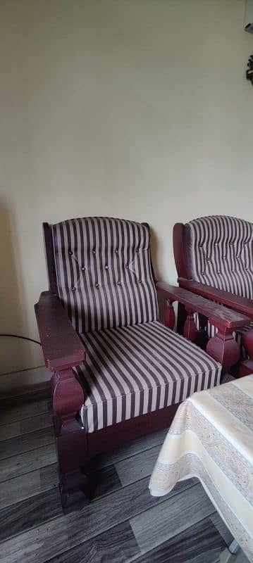 sofa set for sale urgent 2