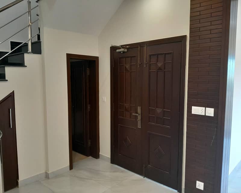 5 Marla House for Rent in Bahria Town Sector E 3