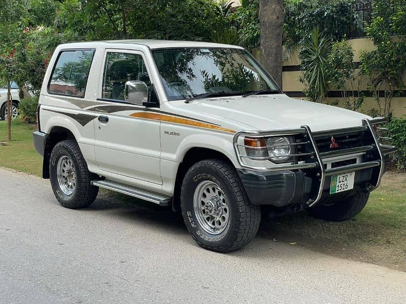 Mitsubishi Pajero 1995 6